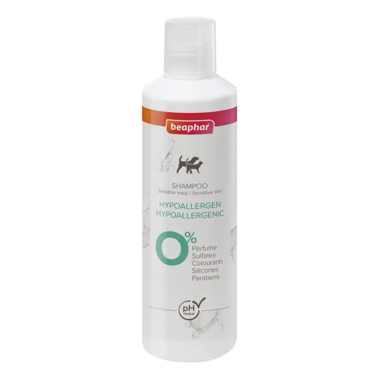Sensitive Skincare Hypoallergenic Shampoo for Cats and Dogs 250ml Beaphar